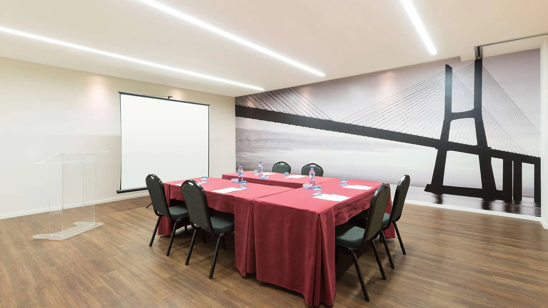 Melia Lisboa Oriente Hotel 4*,  Portugal